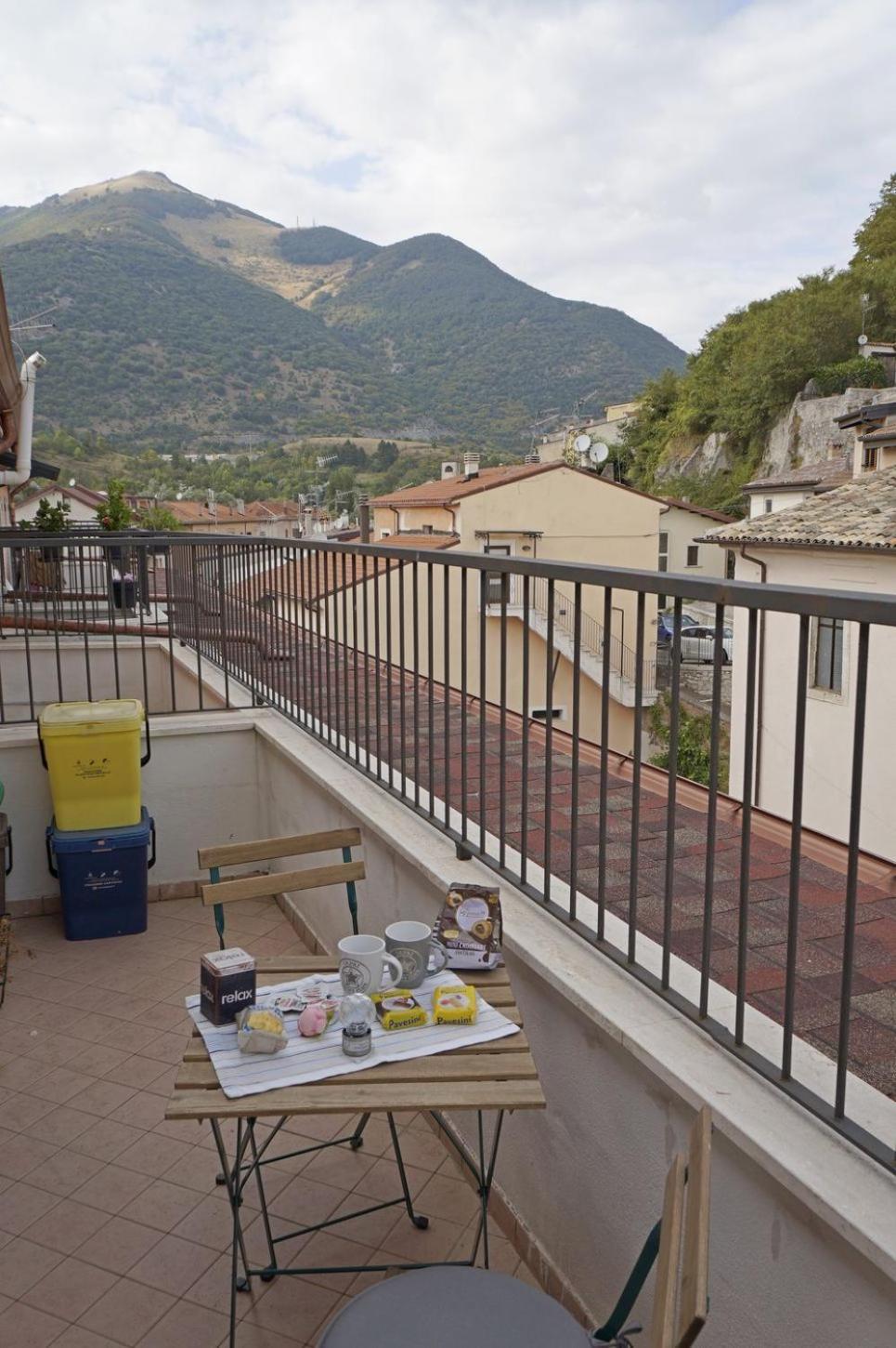 Casa Vacanze Donna Lucia Castel Di Sangro Buitenkant foto