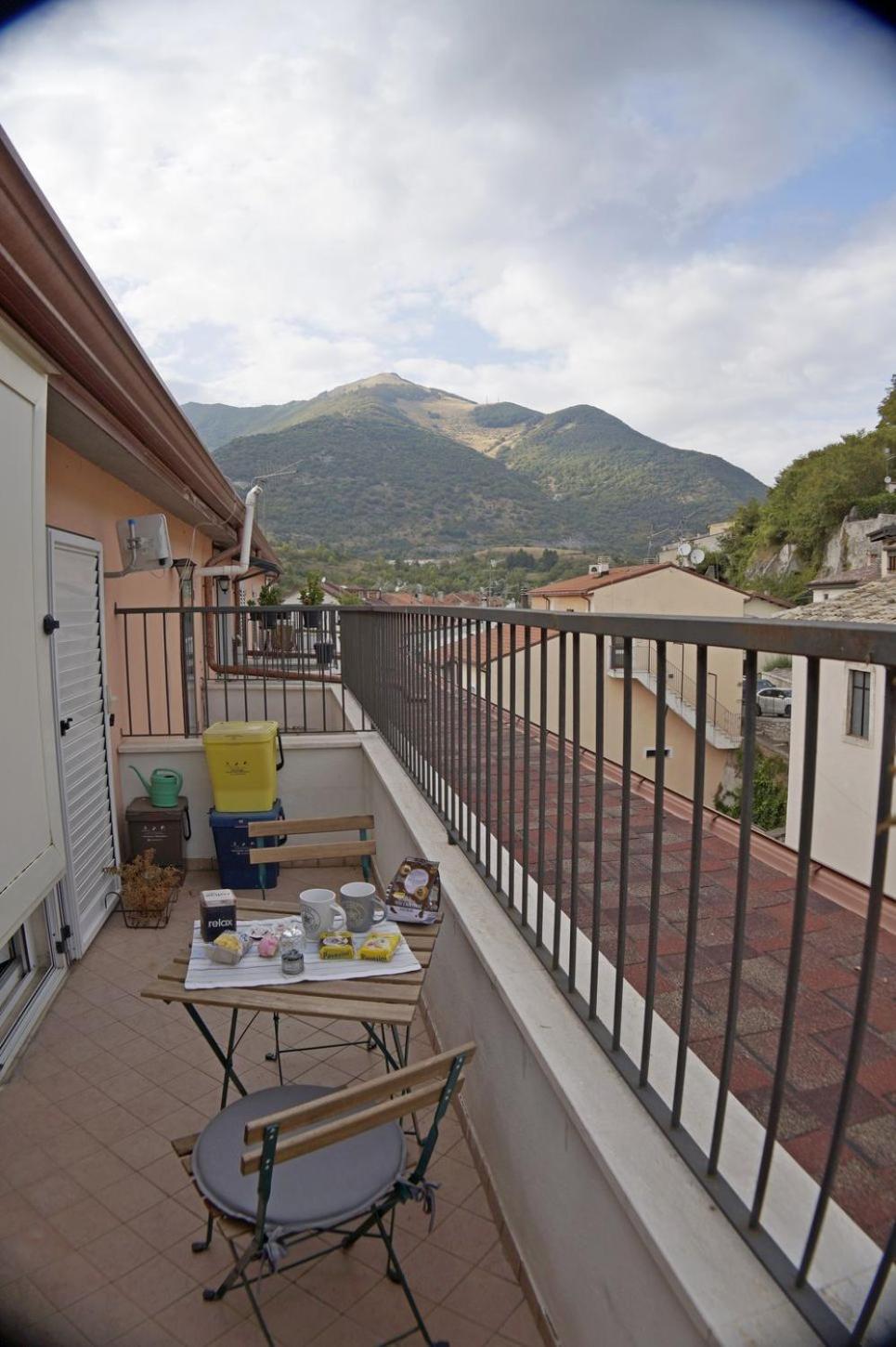 Casa Vacanze Donna Lucia Castel Di Sangro Buitenkant foto