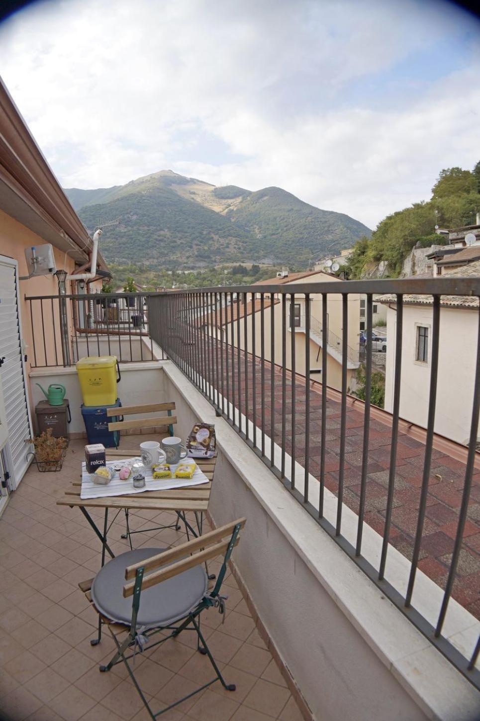 Casa Vacanze Donna Lucia Castel Di Sangro Buitenkant foto